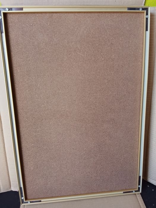 Molduras alumínio dourado