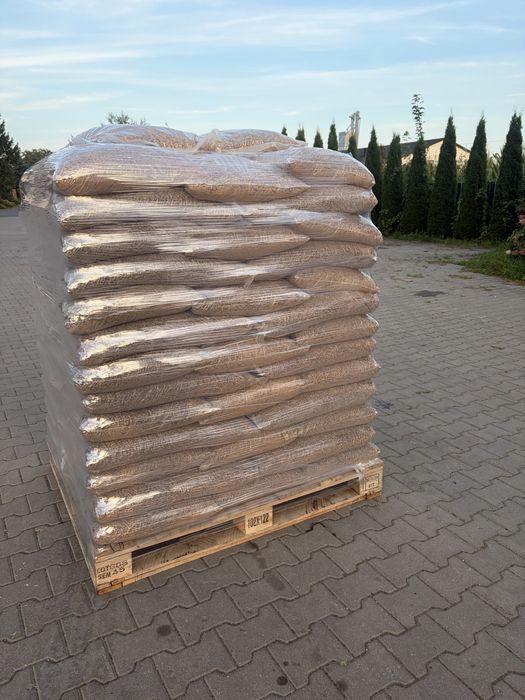 Pellet pelet A1 Sosna dostępny od ręki