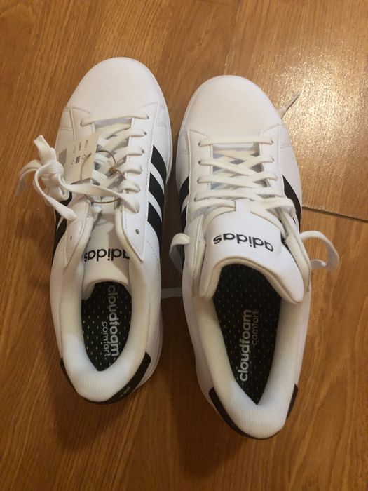 Tenis Adidas novos