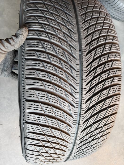 R20 275/45 Michelin Pilot Alpin 5 зимові шини RunFlat на BMW