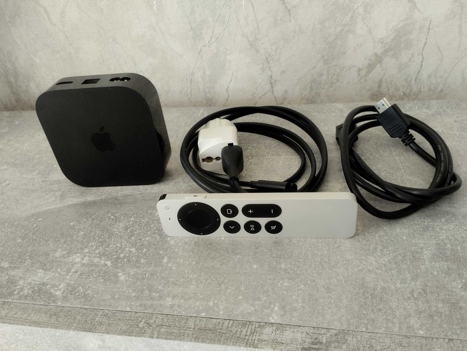 Apple TV . В ідеальному стані.