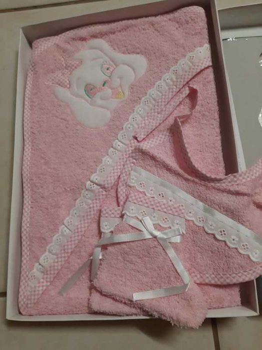 Conjunto de banho para bebé menina