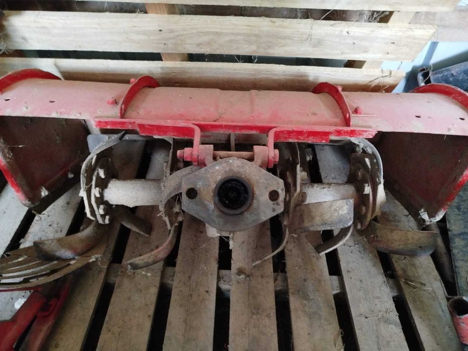 Motocultivador com reboque