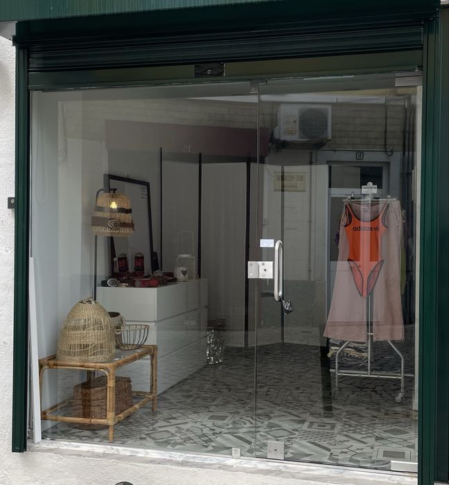 Arrenda-se loja comercial equipada