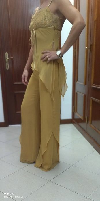 Fato dourado de cerimónia Ana Sousa