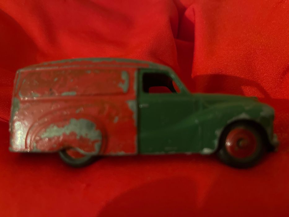Dinky Toys Austin Van SHELL