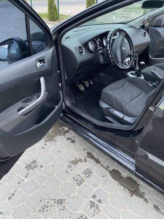 Peugeot 308 в хорошому стані