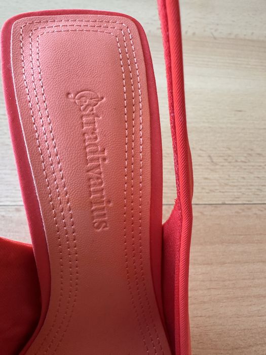 Sapatos Stradivarius 35