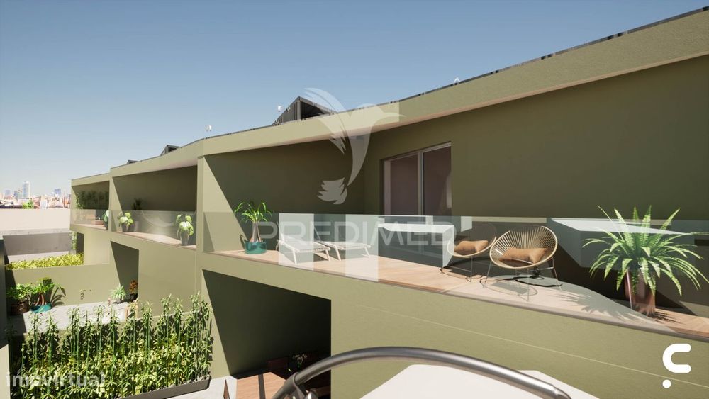 Moradia  em Condominio Fechado com Piscina, Junto  à Praia