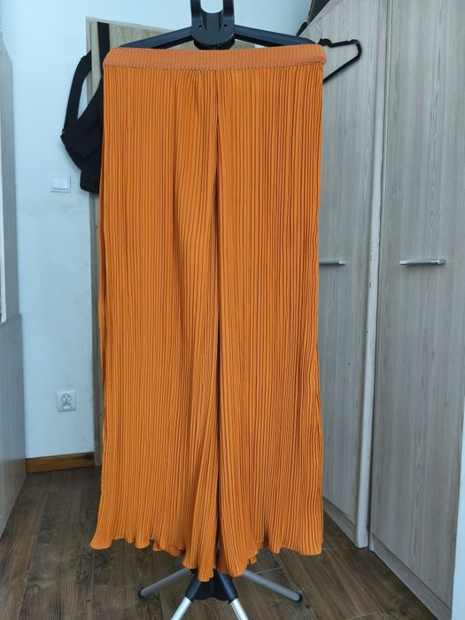 Plisowane spodnie h&m m szeroka nogawka