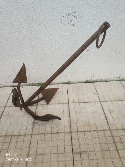 Letras decorativas e outros elementos