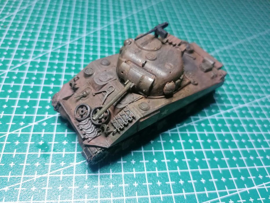 Czołg Sherman M4A2 - ręcznie malowany model 1:72