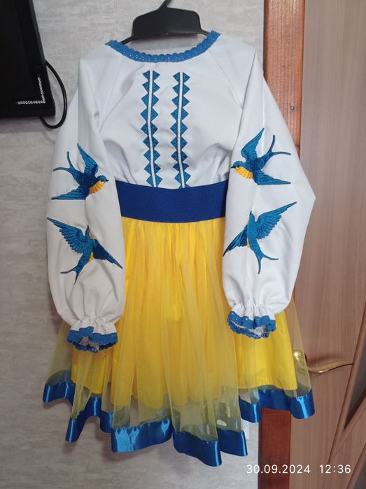 Продам гарний костюм