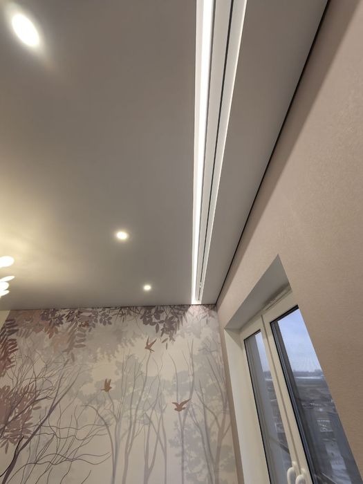 Натяжні стелі        .