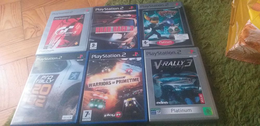 Vendo 15 jogos playstation 2 ainda  nao jogados