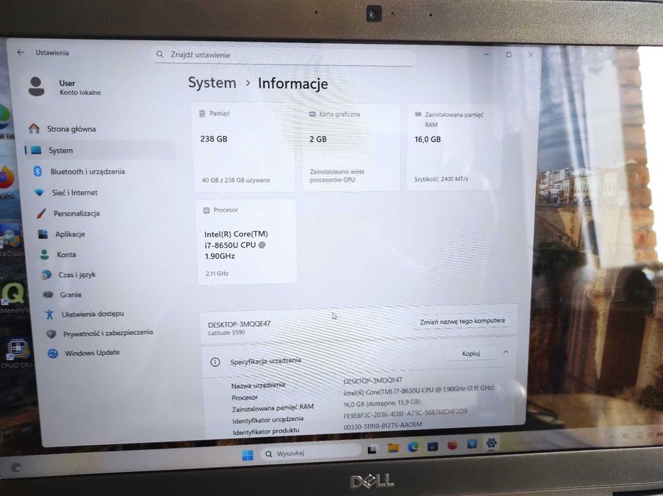 Laptop Dell Latitude 5590 i7-8650U, SDD 256 GB, 16 GB RAM DOTYKOWY EKRAN