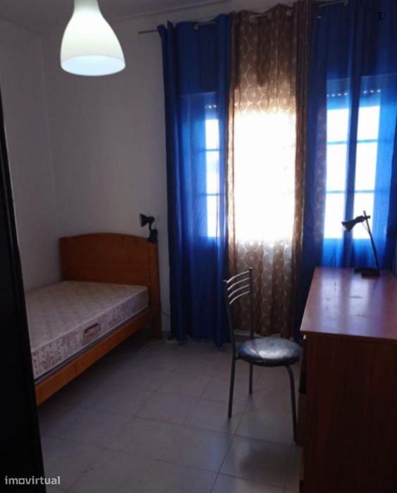 Quarto - localizado em Lisbon