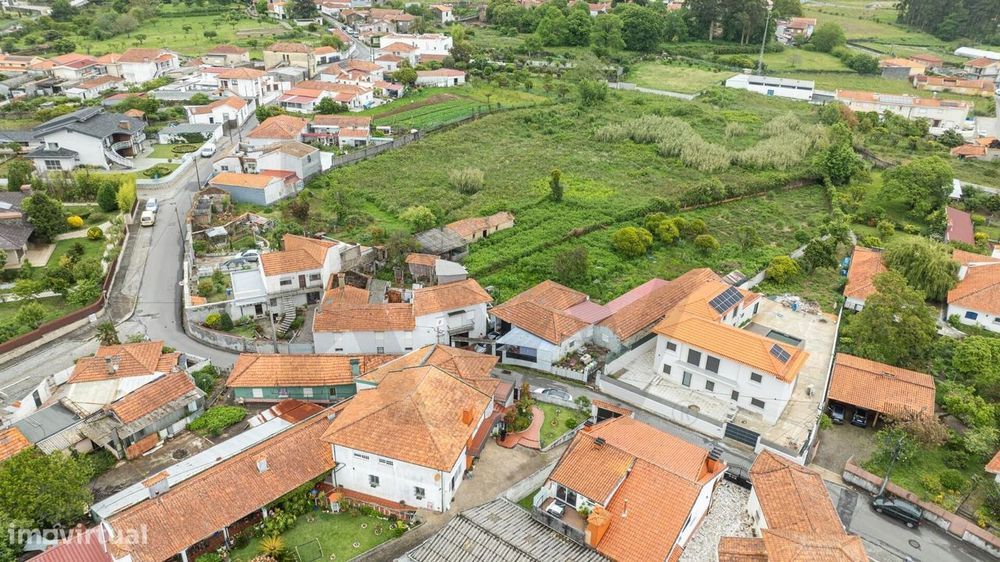 Moradias T3 e T4, térrea, com terreno em Grijó, Vila Nova de Gaia