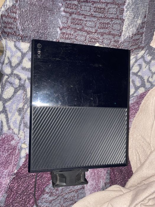 продам Xbox one 500gb
