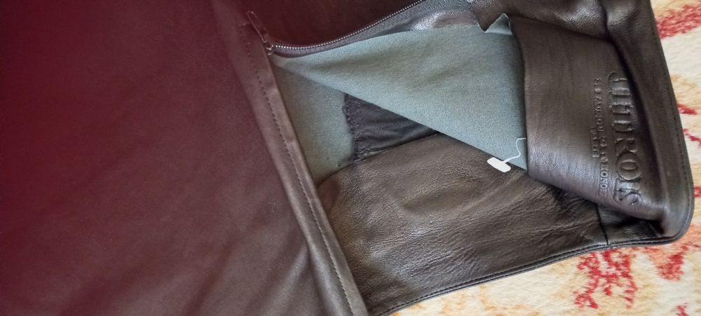 Продам женские кожные джинсы брюкианые брюки