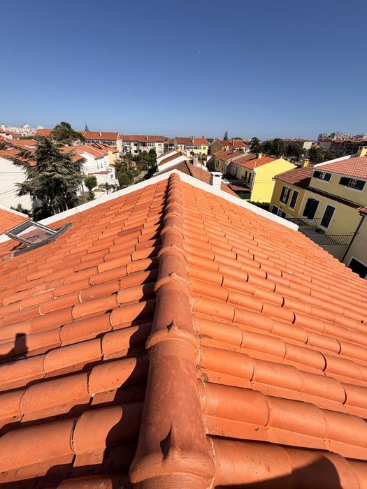 LAVAGEM DE TELHADOS | REMOÇÃO DE MUSGO E SUJIDADE  Dê uma nova vida ao seu telhado!