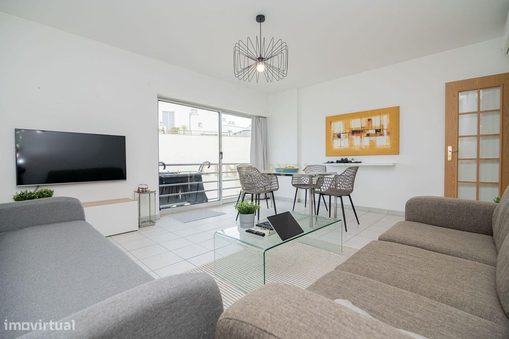 Não Perca Esta Grande Oportunidade! Apartamento T1 Moderno E Espaçoso — Portimão, Faro