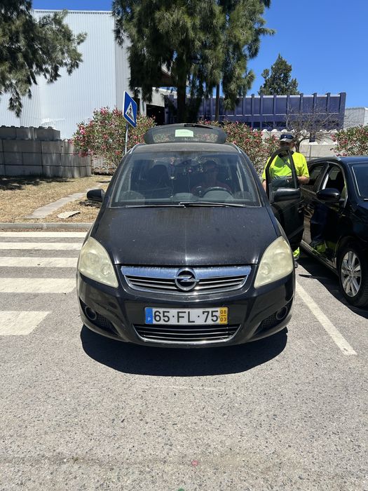 Opel zafira 2008