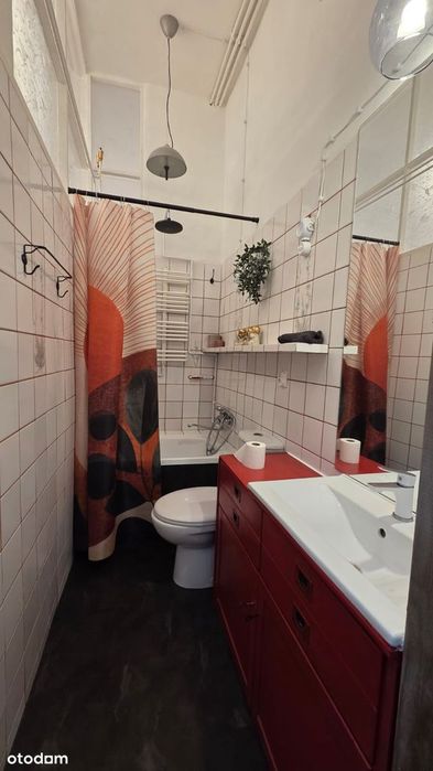 Klimatyczna kamienica na Jeżycach – 2 pokoje 60 m² bez prowizji