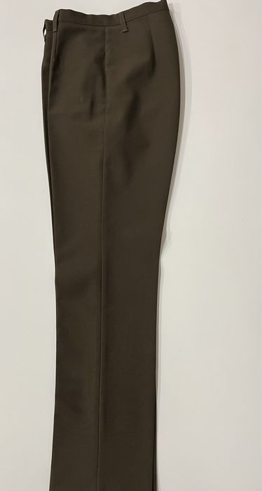 Calças Benetto de tecido com vinco, castanhas