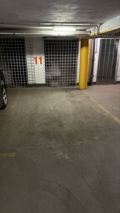 Miejsce parkingowe w hali garażowej, Wilda, centrum