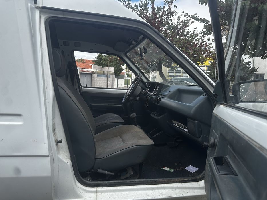 Renault express sem nada a fazer