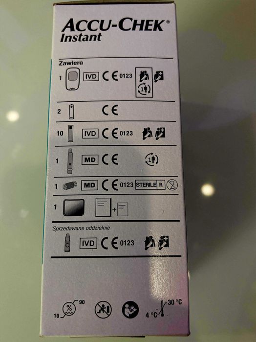 ACCU-CHEK Instant, Glukometr