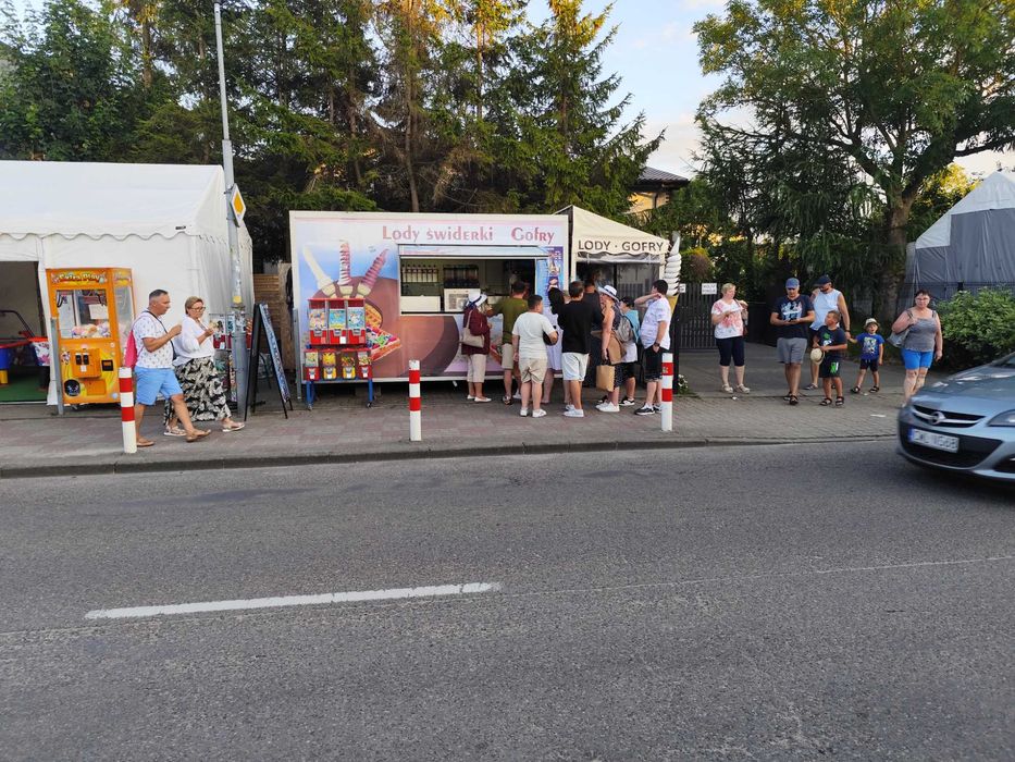 Przyczepa gastronomiczna. Lodziarnia