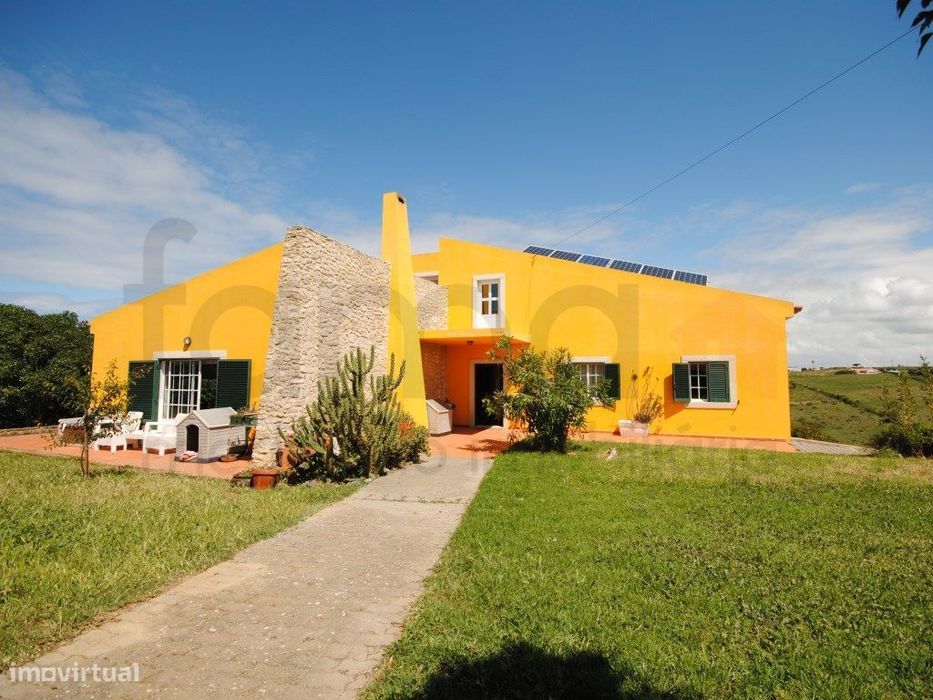 Moradia T5 em Lote Urbano de 5.135m2