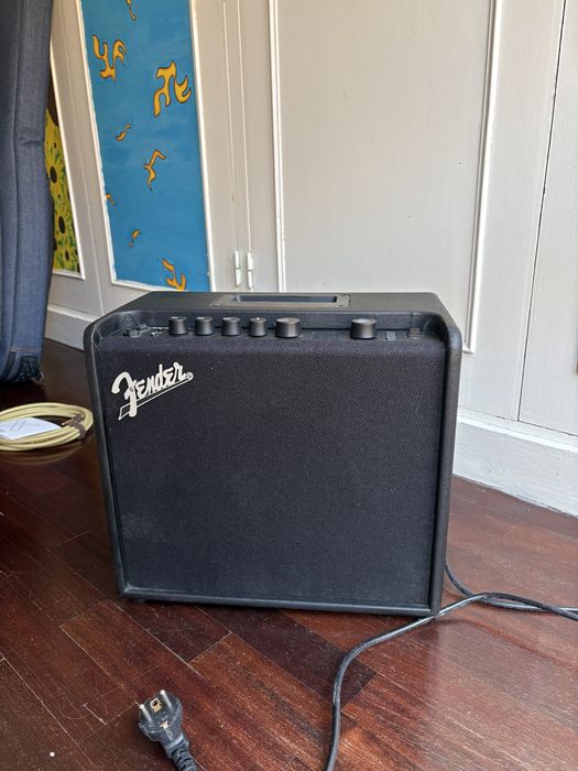 Yamaha Pacifica 112V + Fender Mustang LT25