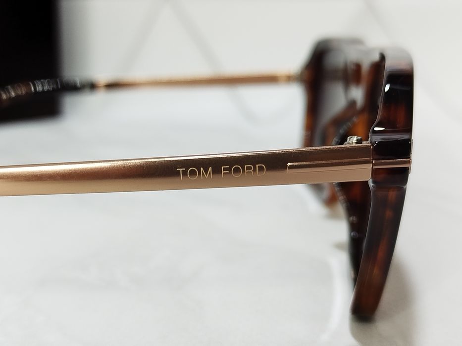 Сонцезахисні окуляри Tom Ford авіатори , коричневі, леопардові, чорно-сірі