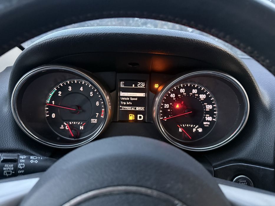 Jeep grand cherokee laredo 2013