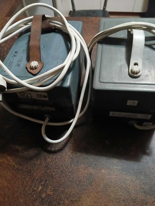 Transformator elektryczny sporej mocy. Trafo bezpieczeństwa.