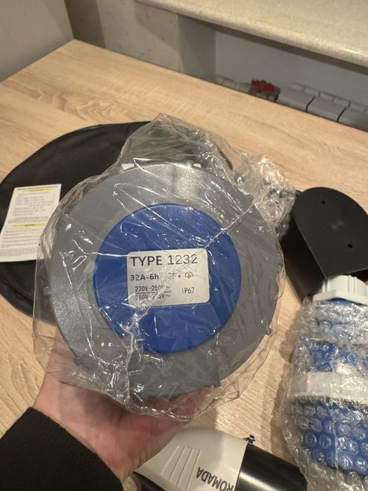 Зарядний пристрій для китайських авто