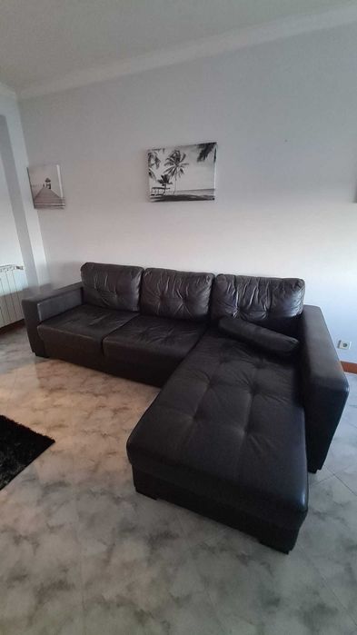 Sofá-Cama Chaise Longue de 3 Lugares em Couro - Ótimo Estado