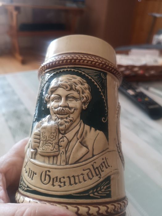 Kufel kamionkowy niemiecki