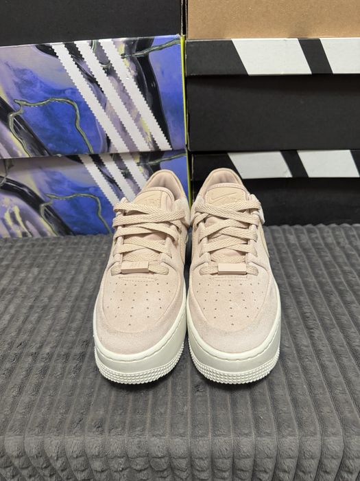 Жіночі кросівки Nike Air Force 1 Sage Low 37,5(23,5см) оригінал