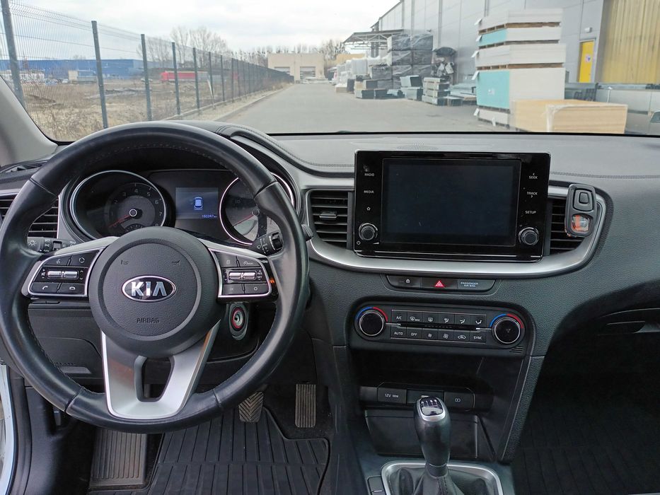 KIA CEED III, hatchback, 2020r., 1.0 T-GDI, 120km,stan b.dobry,polecam