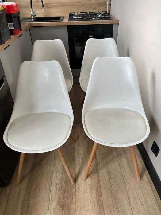 Komplet 4 szt. krzeseł do jadalni JYSK