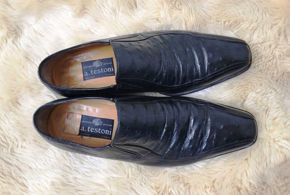 Мужские туфли A.Testoni из кожи страуса.