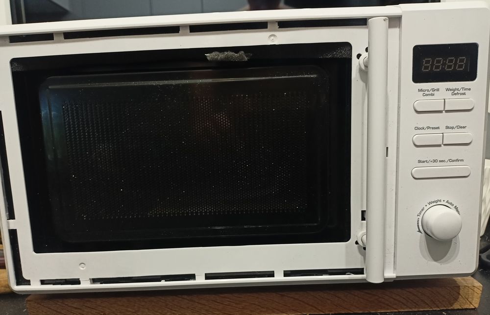 Mikrofalówka Sencor wybita szyba nieużywana działa