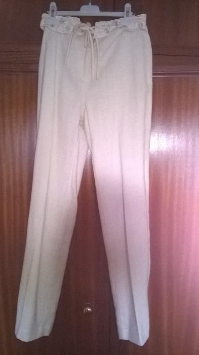 Vendo conjunto de roupa de cerimónia menina (com alguma urgência)