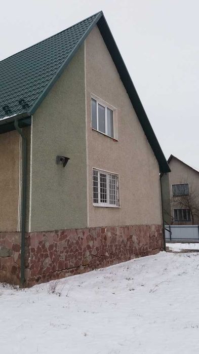 Нежитлові приміщення, площею 98,8 кв. м,  Івано-Франківська  обл.