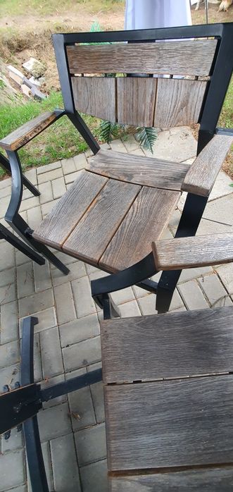 Meble ogrodowe 6 krzeseł i stół