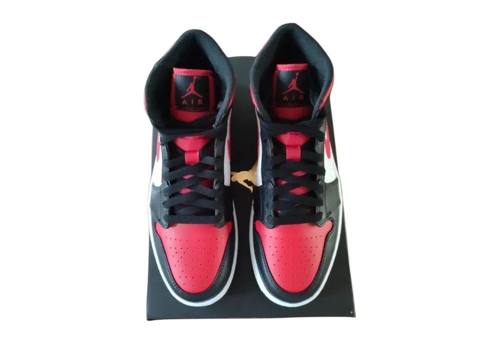 Air Jordan 1 Mid White Black Red (2022)